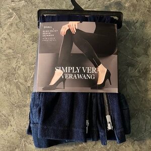 SIMPLY VERA WANG HIGH-WAIST DENIM SKIMMER WITH ZIPPER ANKLE DETAIL SIZE SMALL